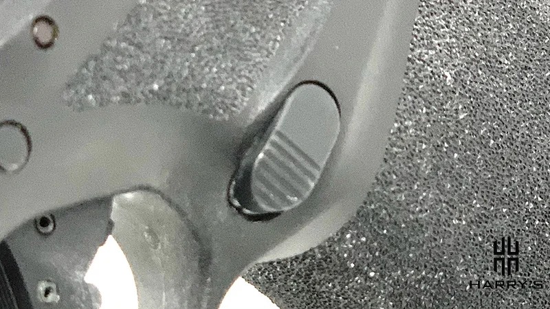 Sig P365 vs Springfield Hellcat mag release