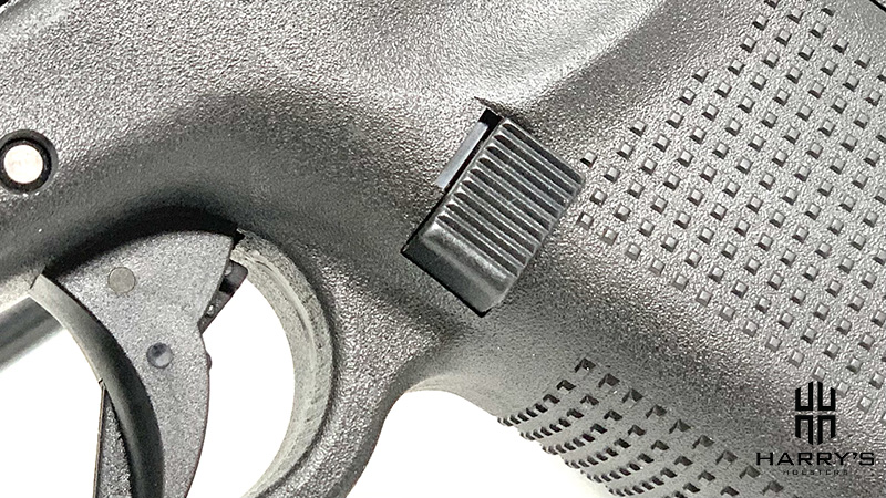 Glock 17 vs Sig P320 glock mag releae