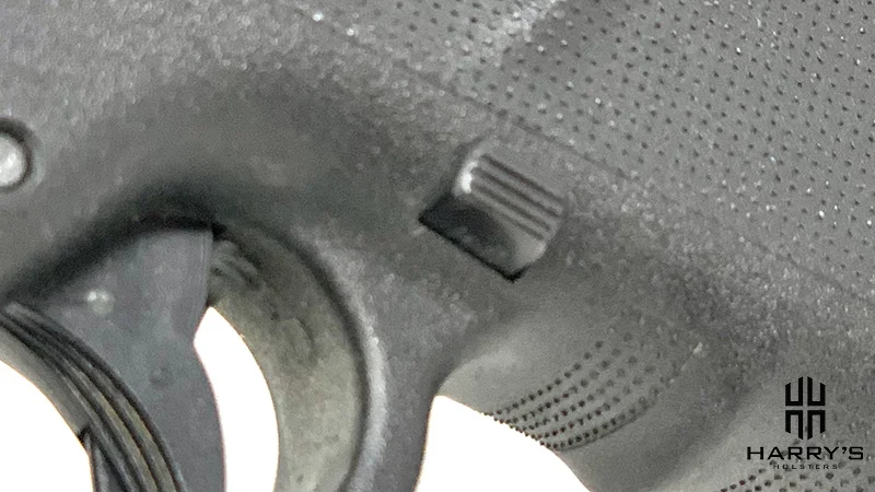 Glock 19 vs Walther PPQ magazine release glock