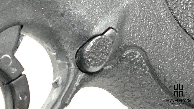 SW M_P 2.0 Compact vs Shield magazine release