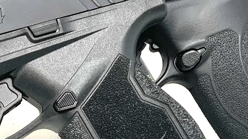 SW Shield Plus vs Taurus GX4 Magazine Releases
