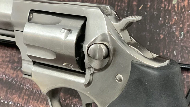 Ruger SP101 Review cylinder latch