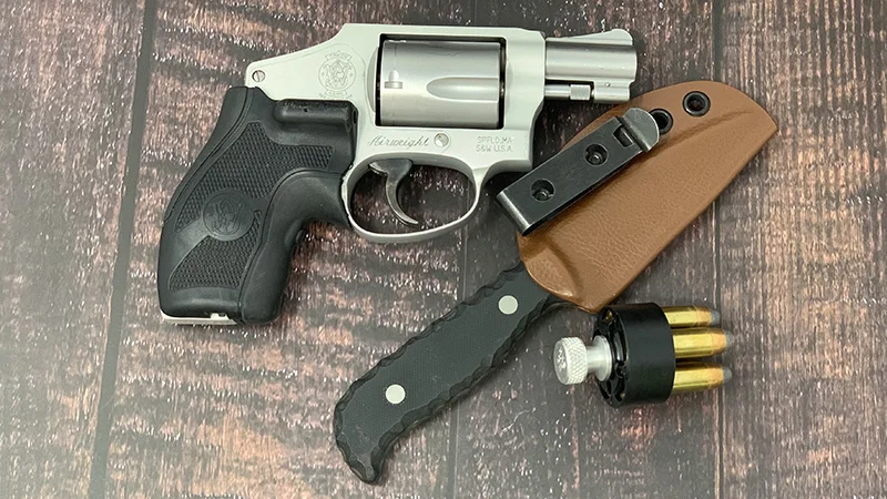 Smith and Wesson 642 Review shaw sheathed with speed loader