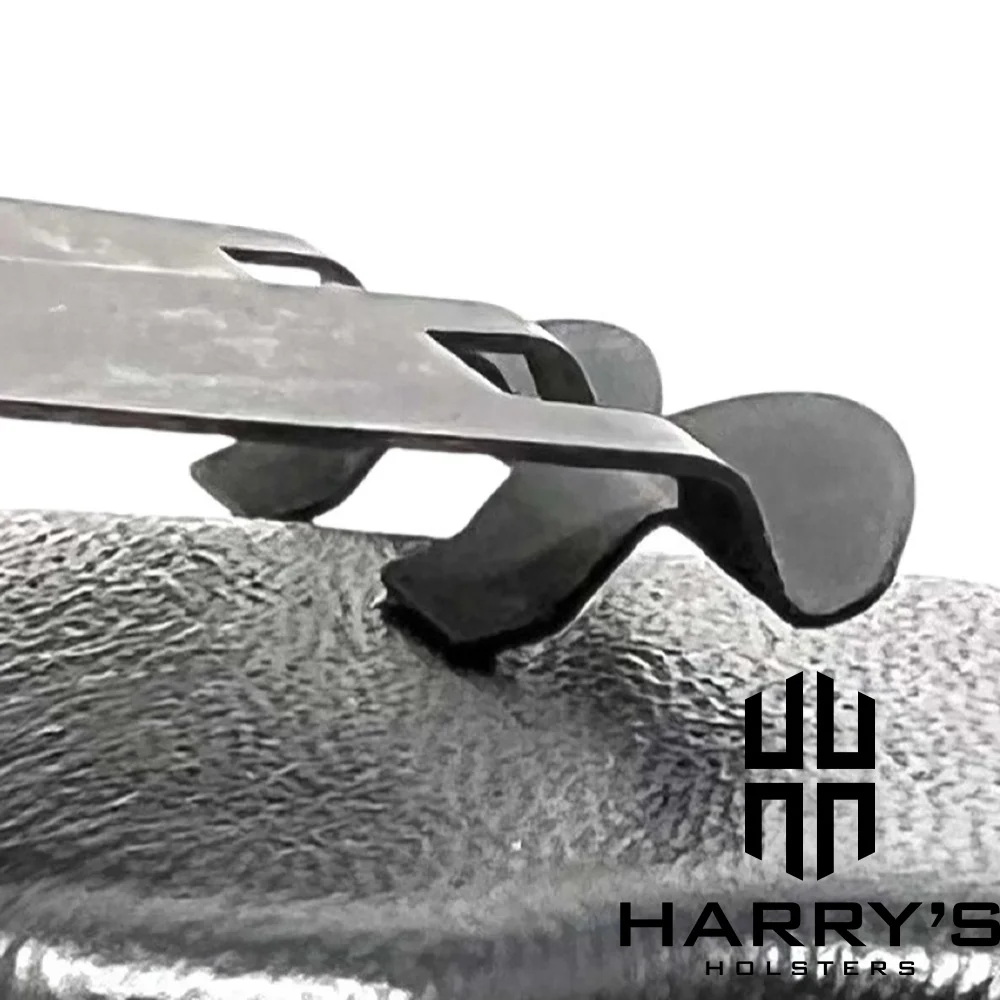 Signleton Sig P365 SAS Holster Clip Engagement