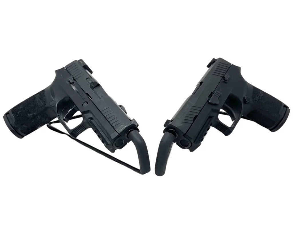 Sig Sauer P320 Carry vs Compact angled front
