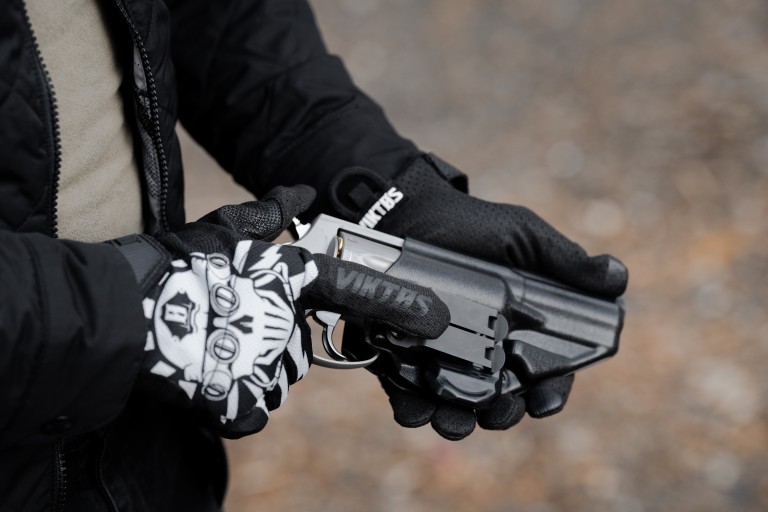 Icon 2.0 Revolver Holster Taurus 856 inserting