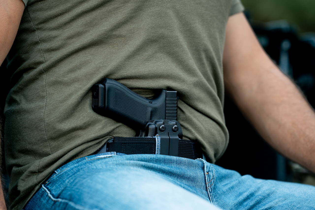 Glock 17 Holster Sitting