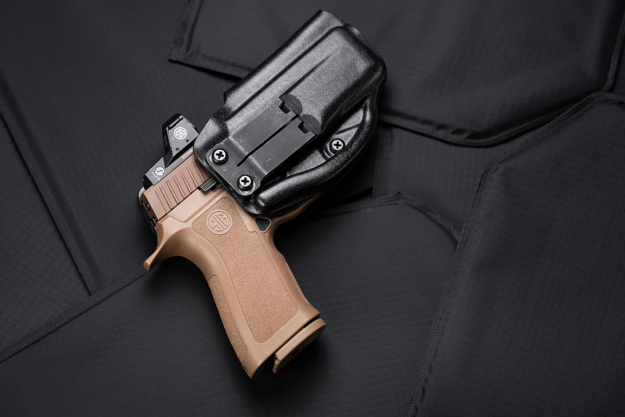 Sig P320 X carry with Romeo 1 Holster