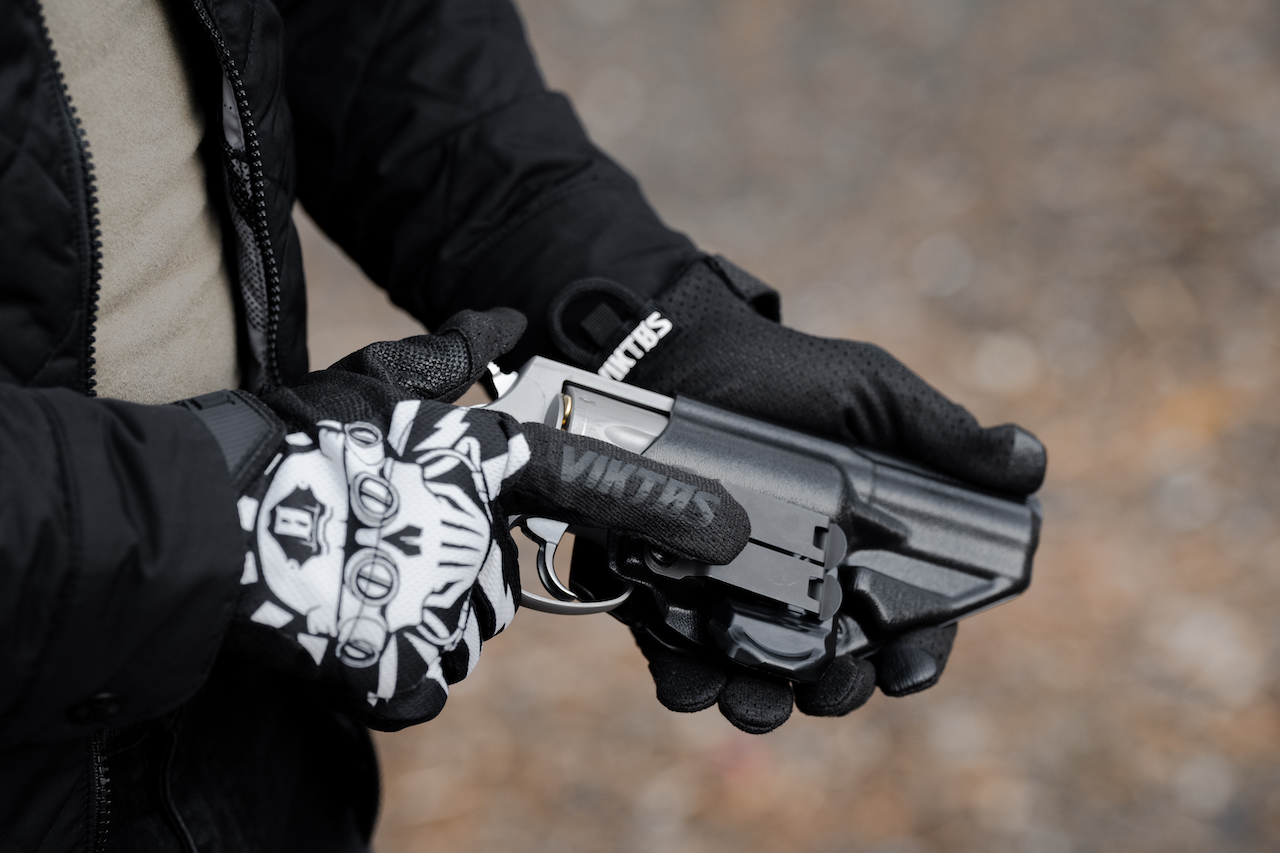 Taurus 905 Holster Behind the hip